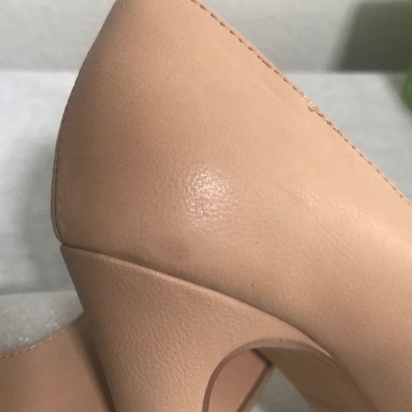 Victoria's Secret Peep-Toe Platform Pumps - Picture 6 of 11